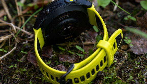Test: Garmin Forerunner 965 – högt pris för bättre skärm
